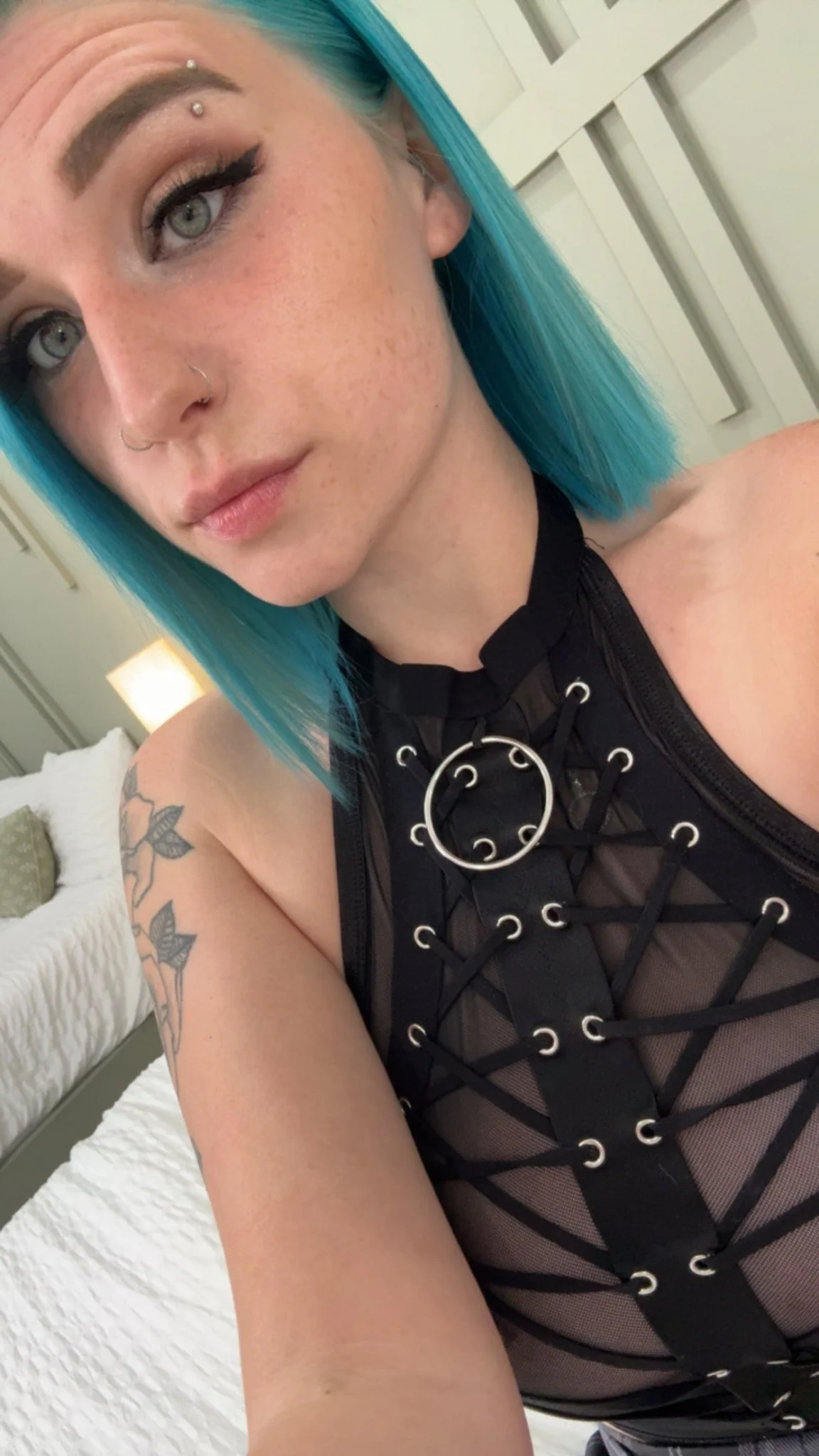 Chloee Mae Mouth - Image 2